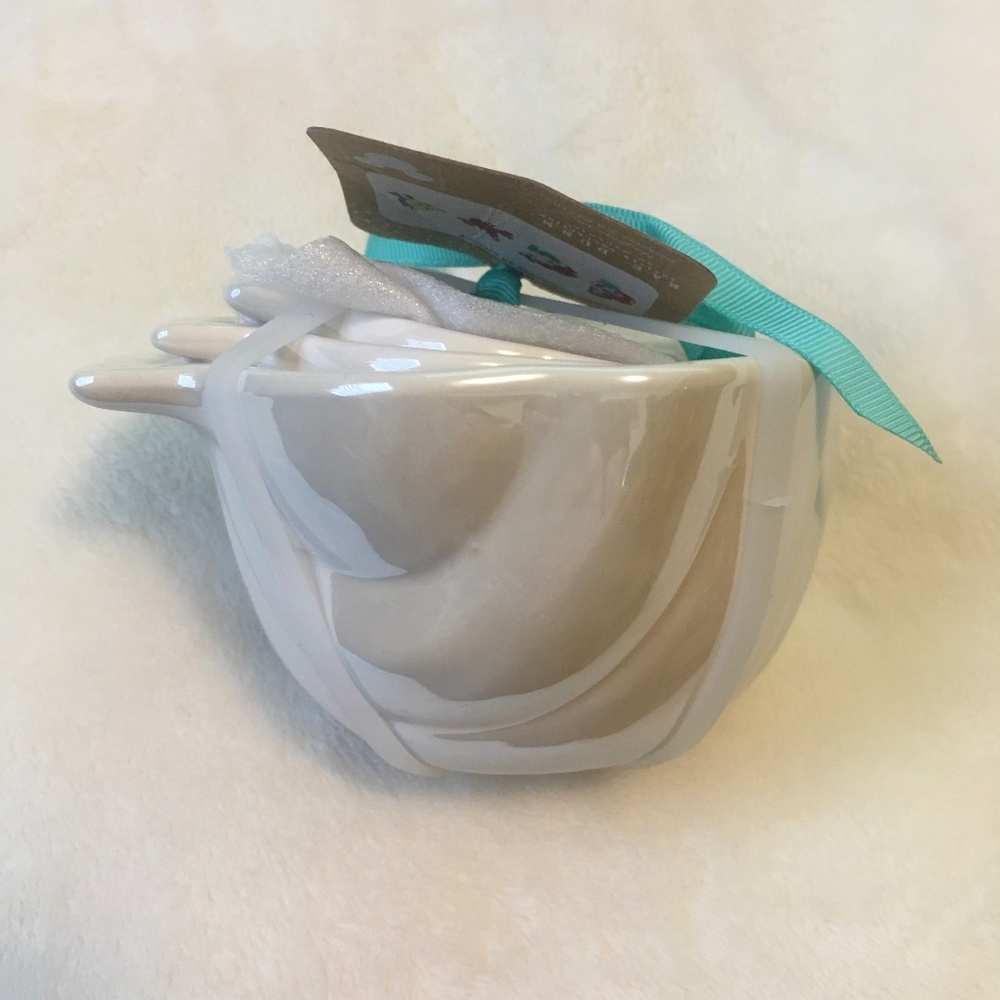Rae Dunn Little Mermaid Measuring cups